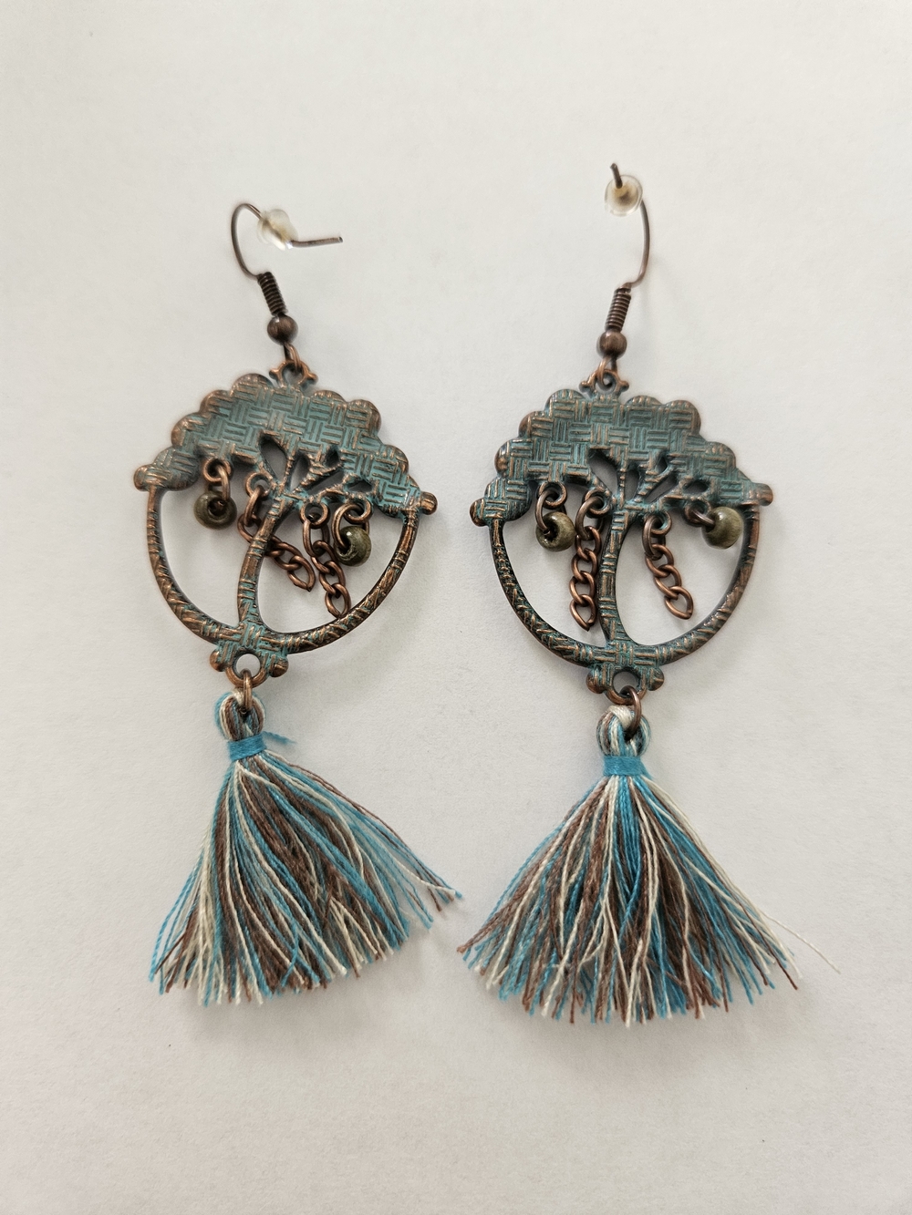 NWT Bohemian Green Tassel Drop Earrings Copper Blue Gold Lightweight Feminine - Picture 4 of 4